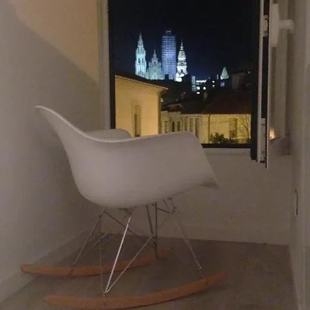 Casa Rehabilitada En Casco Historico Santiago de Compostela
